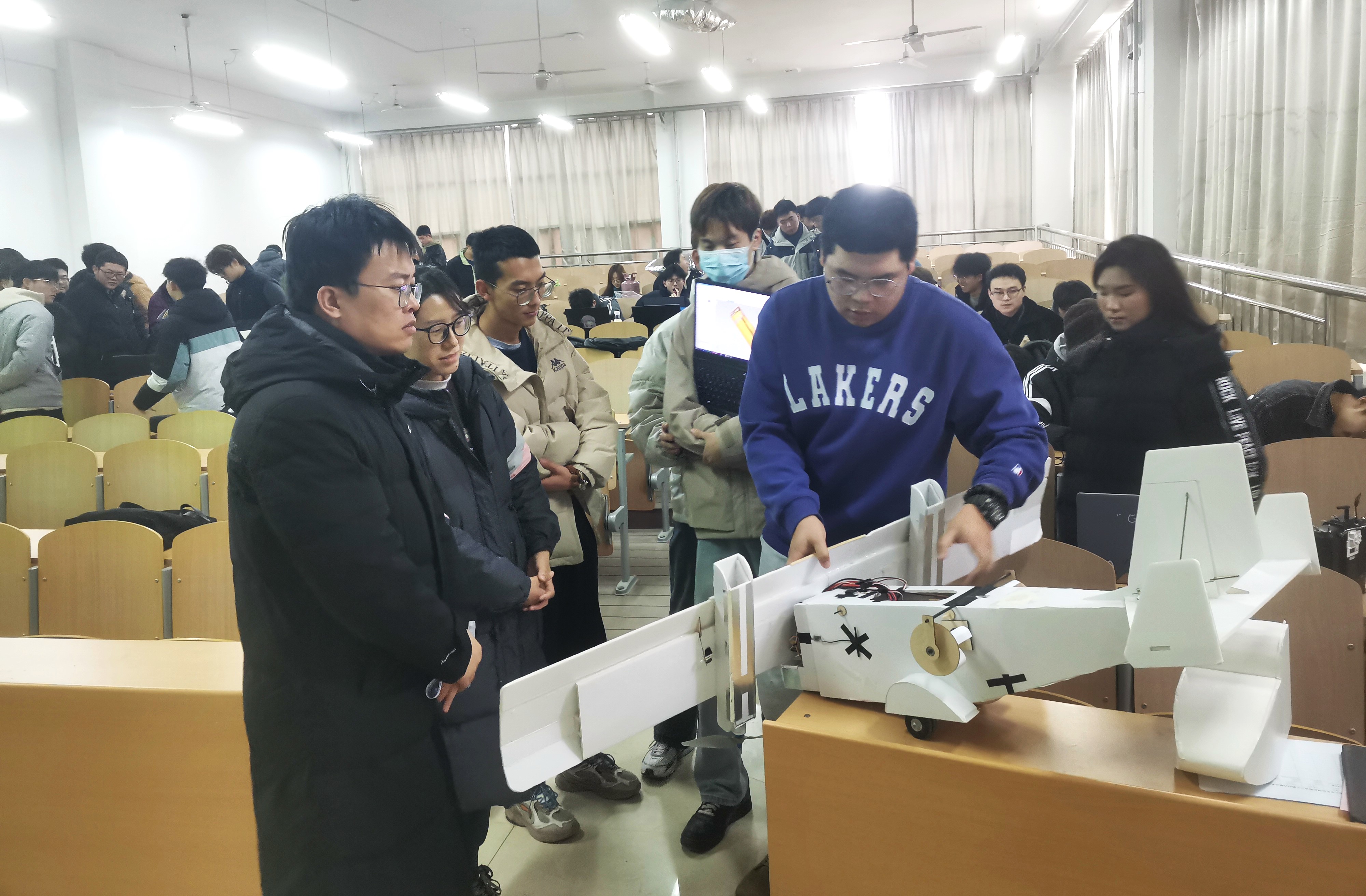 絢爛五月 揚(yáng)帆奮進(jìn)——西安明德理工學(xué)院喜獲佳績(jī) 圓滿召開2024年民辦高校圖書館論壇