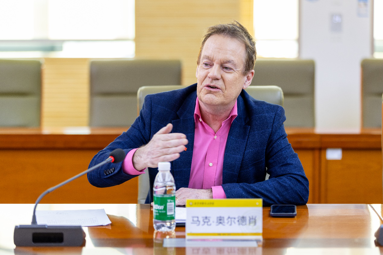 校內(nèi)交流話國際合作 校外研修強教師隊伍 明德學(xué)院扎實推進教育事業(yè)高質(zhì)量發(fā)展