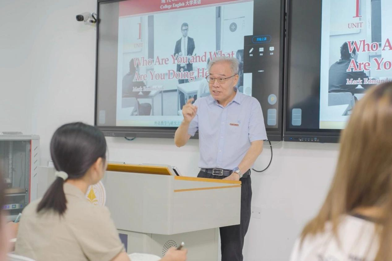 西安明德理工學(xué)院專(zhuān)業(yè)競(jìng)賽創(chuàng)佳績(jī) 課題獲批教育部立項(xiàng) 黨支部入選省級(jí)名單